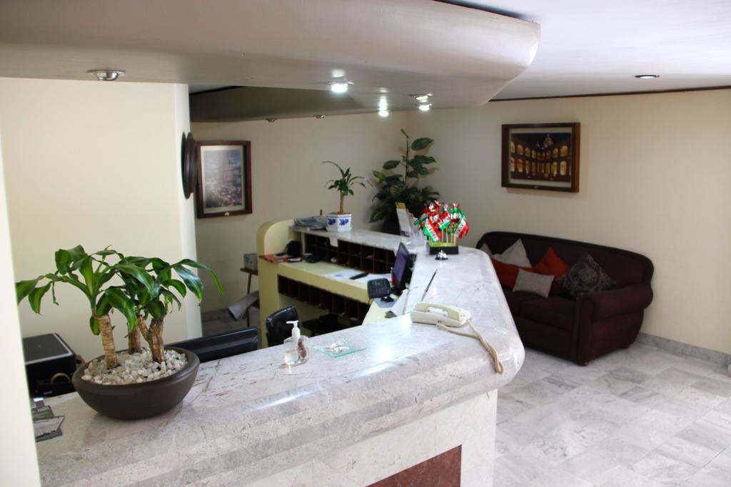 Hotel Tehuacan Plaza エクステリア 写真