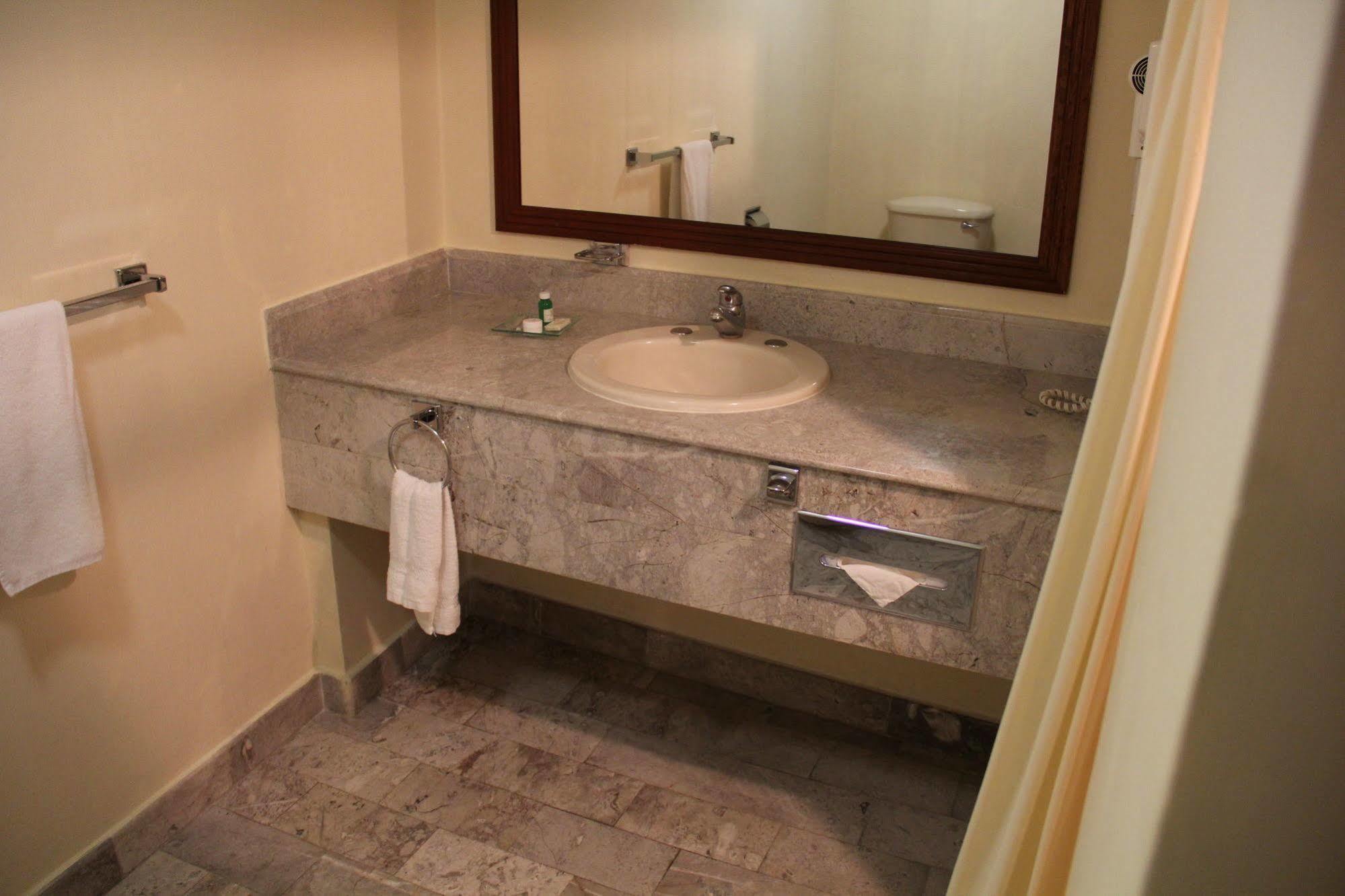 Hotel Tehuacan Plaza エクステリア 写真