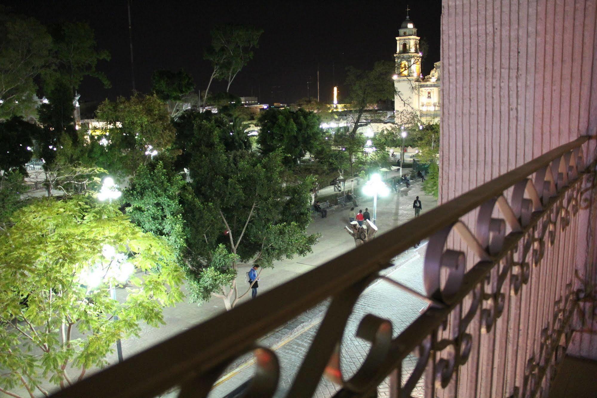 Hotel Tehuacan Plaza エクステリア 写真